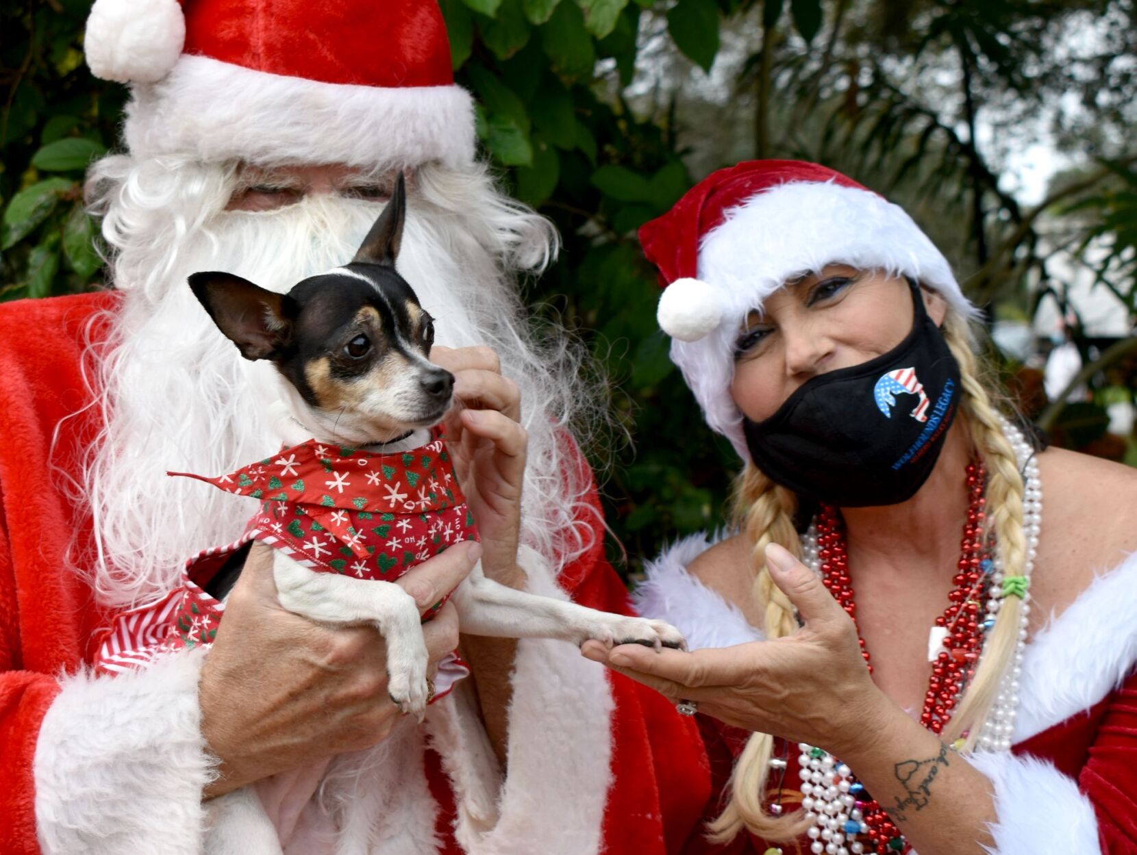 Punta Gorda History Park hosts Santa Paws in the Park